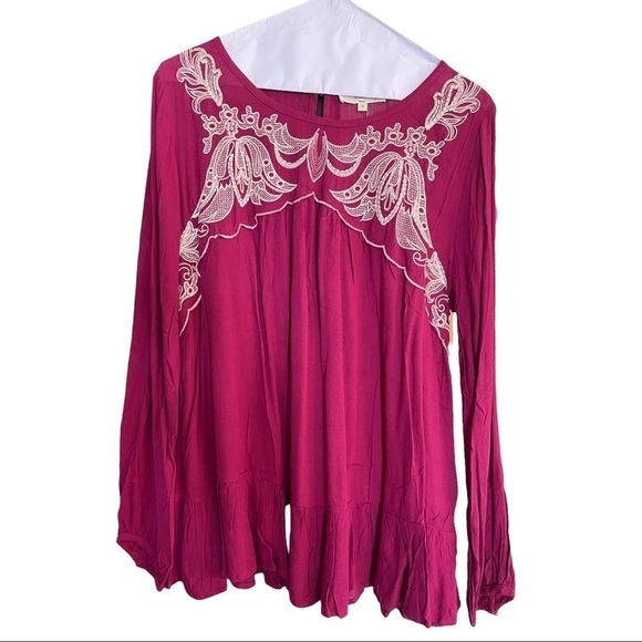 Burgundy/red Embroidered Detail Tunic - Picture 4 of 9